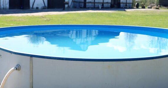 Zu sehen ist Bild 3 zum Beitrag mit dem Thema: Ich will mir ein Pool Set kaufen. Darf ich einen Pool im Garten aufstellen?