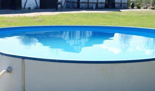 Zu sehen ist Bild 3 zum Beitrag mit dem Thema: Ich will mir ein Pool Set kaufen. Darf ich einen Pool im Garten aufstellen?