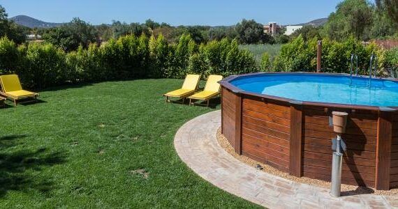 Zu sehen ist Bild 1 zum Beitrag mit dem Thema: Gartenpool Holz - die schönsten Modelle