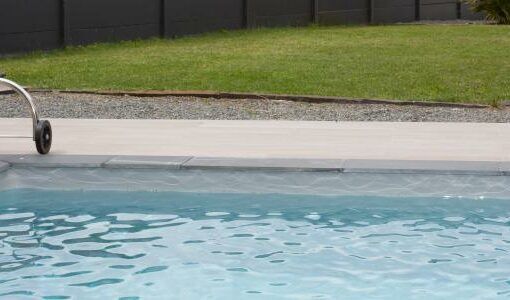 Zu sehen ist Bild 1 zum Beitrag mit dem Thema: Pool 2m tief: Kosten & Ratgeber